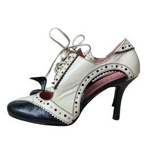 n.y.l.a. Runway Cream Tan Black Lace Up Heels Size 7.5